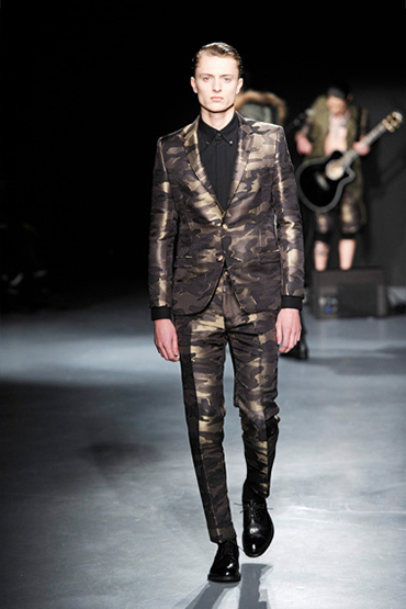 MIHARAYASUHIRO 2012-13 A/W RUNWAY IMAGE03