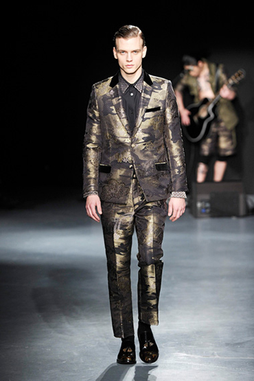 MIHARAYASUHIRO 2012-13 A/W RUNWAY IMAGE04