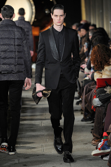 MIHARAYASUHIRO 2012-13 A/W RUNWAY IMAGE03