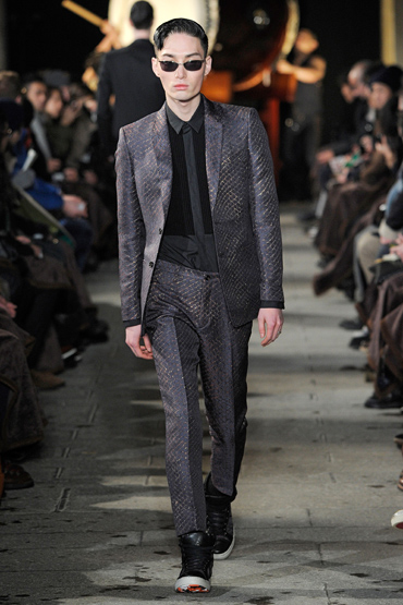 MIHARAYASUHIRO 2012-13 A/W RUNWAY IMAGE04