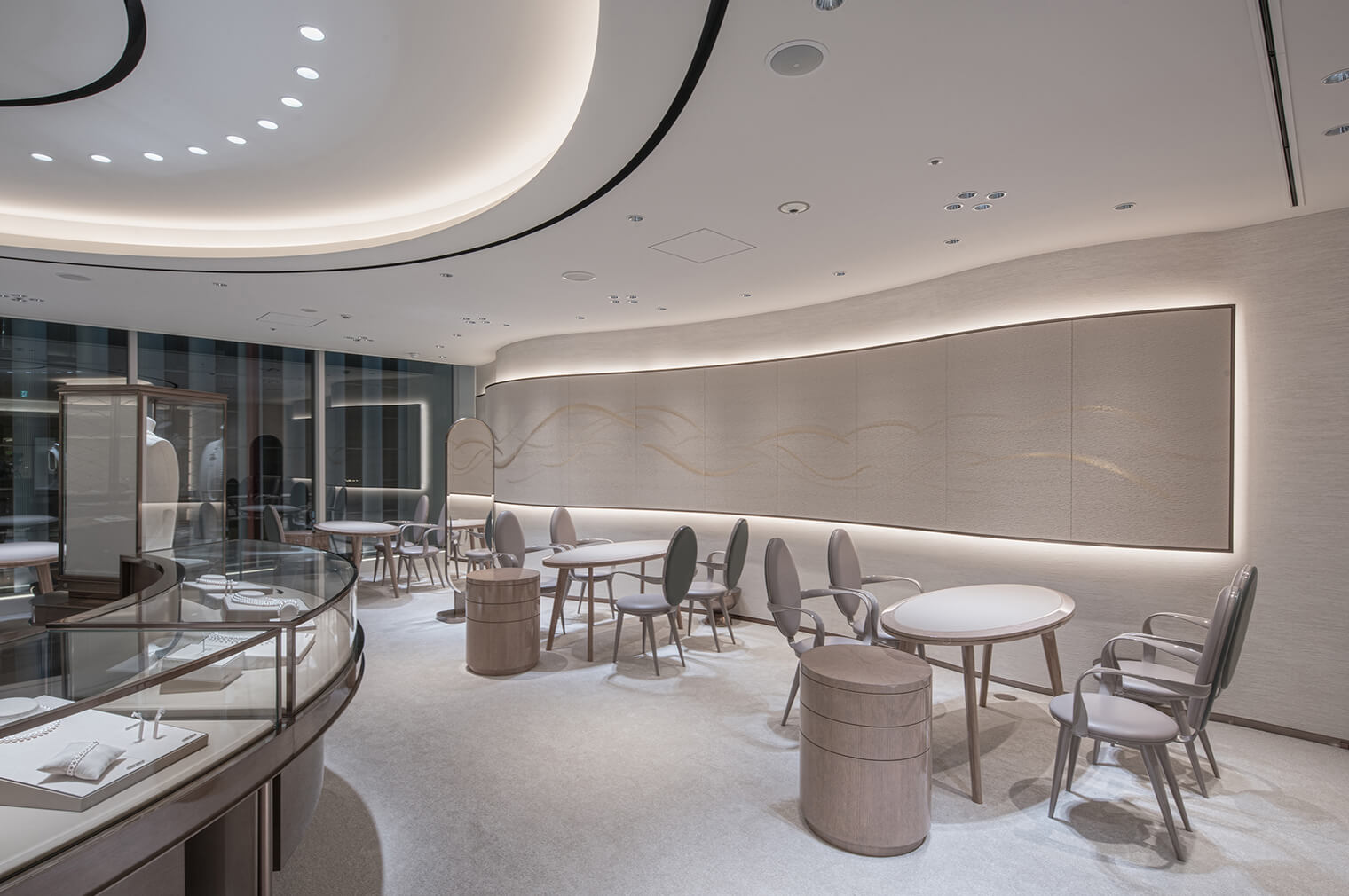 The MIKIMOTO GINZA Main Store IMAGE02