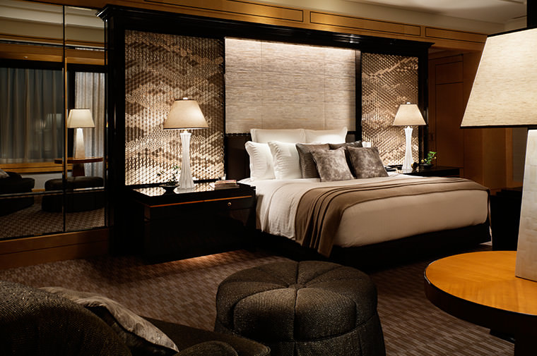 The Ritz Carlton Tokyo (Guest Rooms and Suites)  IMAGE01